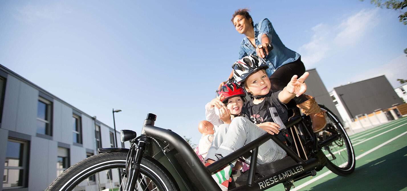 Kindertransport im Lastenrad Kindertransport im Lastenrad